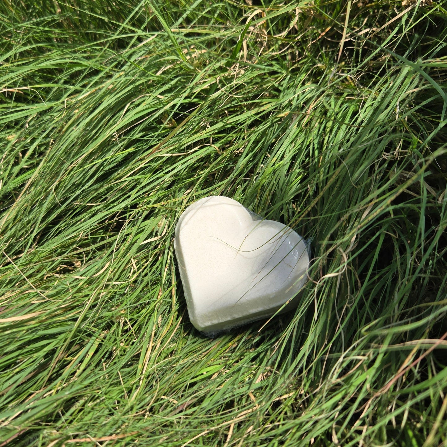 Enchanted Hearts: XL Shower Steamer