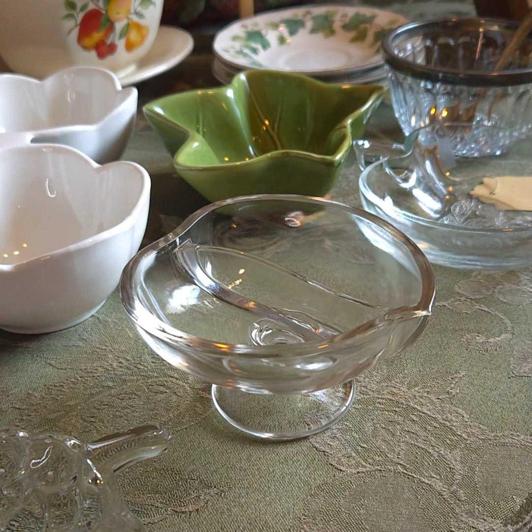 Chic Pistachio Dish