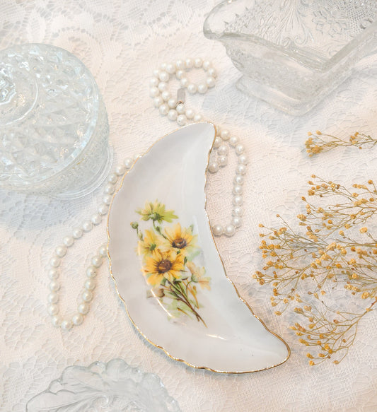 Sunflower Crescent Dish